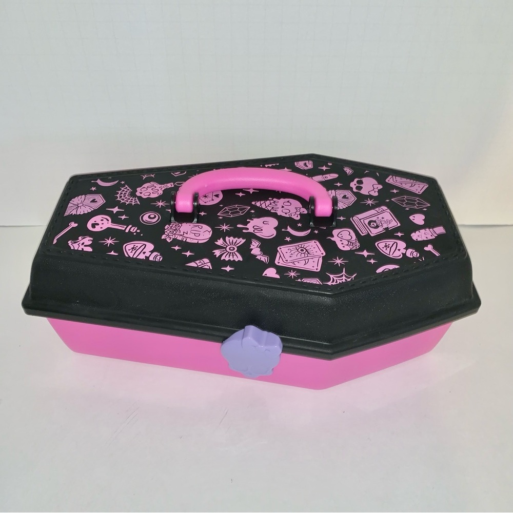 Monster High Draculaura Gore-Ganizer Case